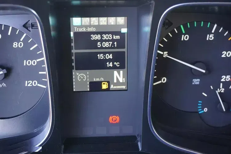 Mercedes ACTROS / 1848 / EURO 6 / ACC / PEŁNY ADR / zdjęcie 12