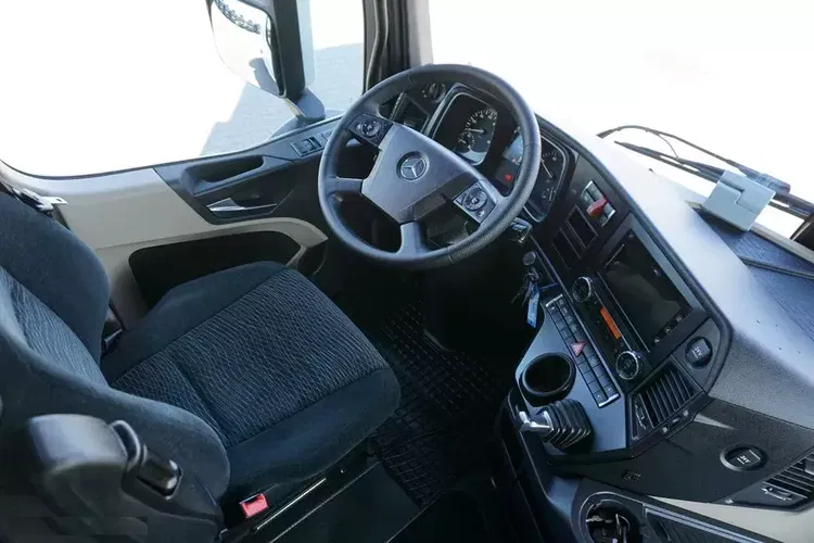 Mercedes ACTROS / 1848 / EURO 6 / ACC / PEŁNY ADR / zdjęcie 13