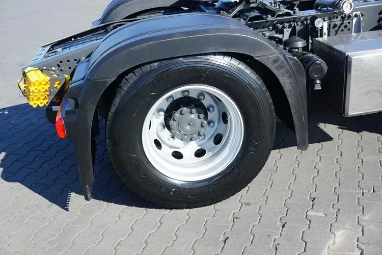 Mercedes ACTROS / 1848 / EURO 6 / ACC / PEŁNY ADR / zdjęcie 32