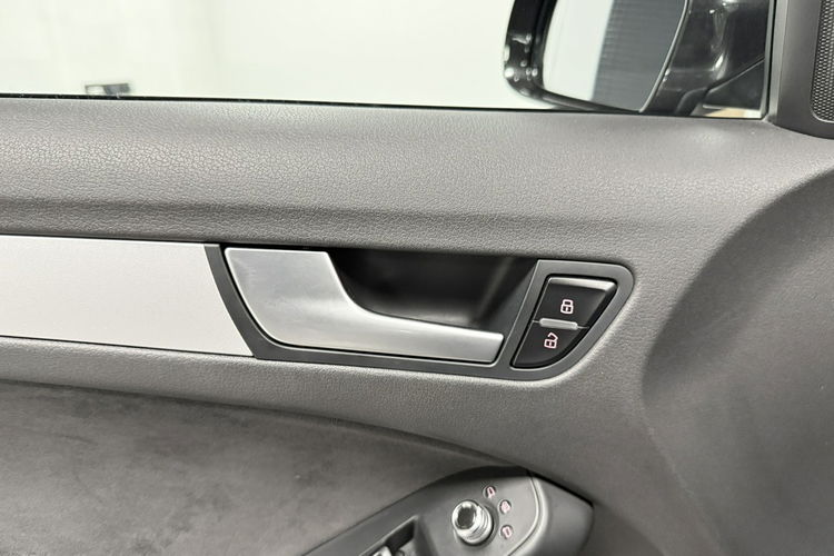 Audi A5 1.8 TFSi 170PS LIFT S-LINE Navi MMI Klimatronic KeyLessG BiXenon SPORT zdjęcie 47