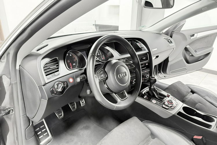 Audi A5 1.8 TFSi 170PS LIFT S-LINE Navi MMI Klimatronic KeyLessG BiXenon SPORT zdjęcie 50
