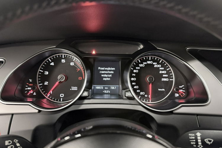 Audi A5 1.8 TFSi 170PS LIFT S-LINE Navi MMI Klimatronic KeyLessG BiXenon SPORT zdjęcie 52