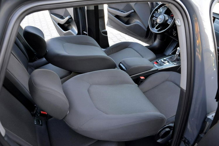 Audi A3 Daytona Grey Bi-xenon Ledy Navi 2xParktronic Alu 18 zdjęcie 17