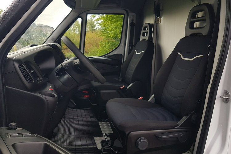 Iveco Daily KONTENER NISKOPODŁOGOWY 4.43x2.23x2.42 SKLEP BAR FOODTRUCK KAMPER AC zdjęcie 7
