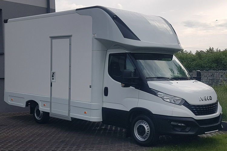 Iveco Daily KONTENER NISKOPODŁOGOWY 4.43x2.23x2.42 SKLEP BAR FOODTRUCK KAMPER AC zdjęcie 2