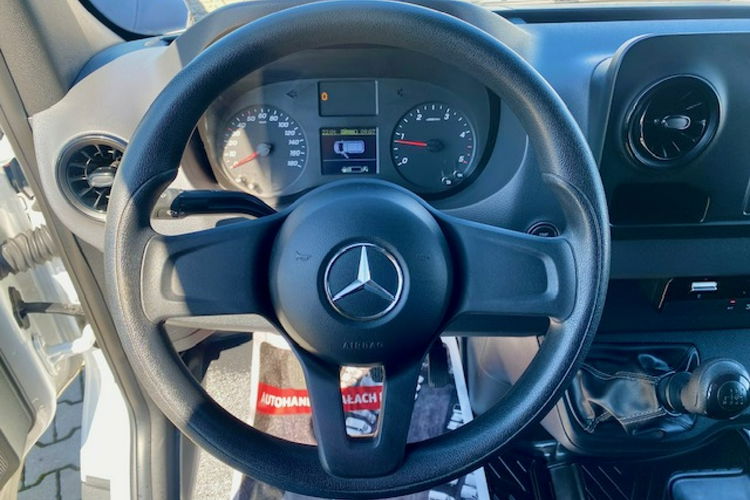 Mercedes Sprinter Salon Polska / Extra długi / 2.2 Cdi 163 KM / Klimatronic / Gwarancja zdjęcie 8