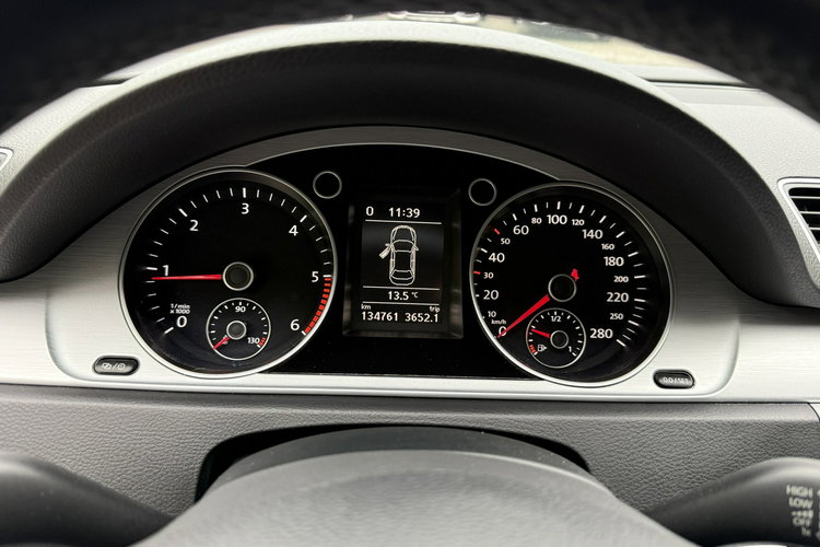 Volkswagen CC . Ksenon. Nawigacja zdjęcie 19