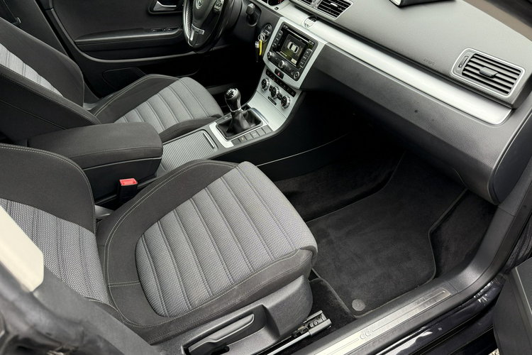 Volkswagen CC . Ksenon. Nawigacja zdjęcie 29
