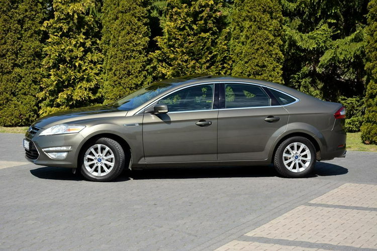 Ford Mondeo Hatchback Titanium Ledy Blis Szyber Navi Convers 2xParkt Wentylacja zdjęcie 4