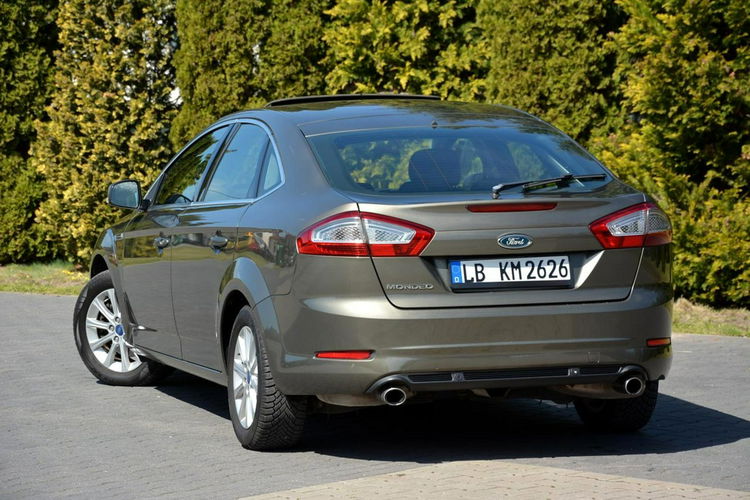Ford Mondeo Hatchback Titanium Ledy Blis Szyber Navi Convers 2xParkt Wentylacja zdjęcie 7