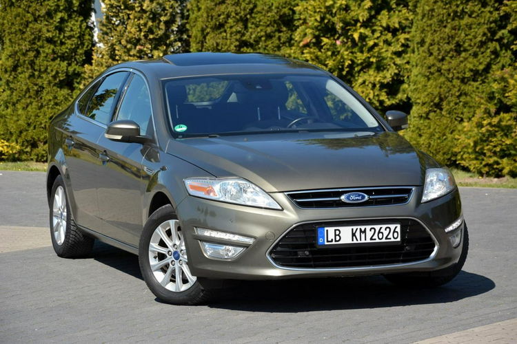 Ford Mondeo Hatchback Titanium Ledy Blis Szyber Navi Convers 2xParkt Wentylacja zdjęcie 8