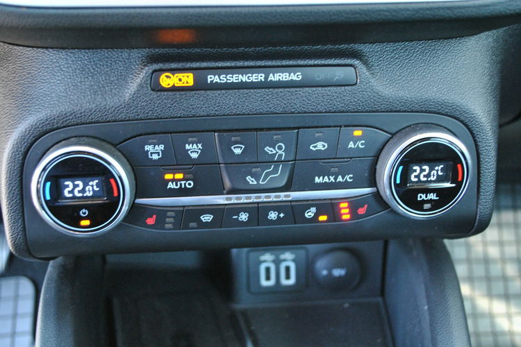 Focus Kombi Connected 1, 5 EcoBlue 120KM ASO Forda Gwarancja zdjęcie 19