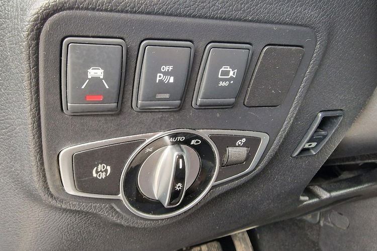 Mercedes Klasa X X-Klasa X 250d 4MATIC, model 2018 r kamera 360. hak, LED, ciężarowy zdjęcie 19