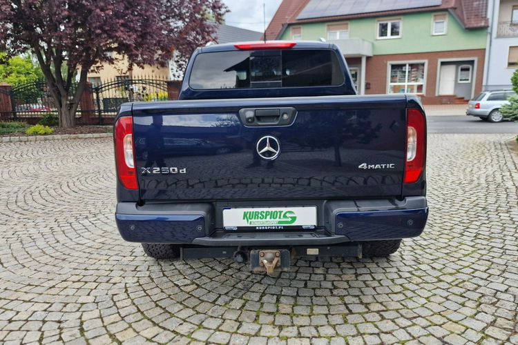 Mercedes Klasa X X-Klasa X 250d 4MATIC, model 2018 r kamera 360. hak, LED, ciężarowy zdjęcie 4