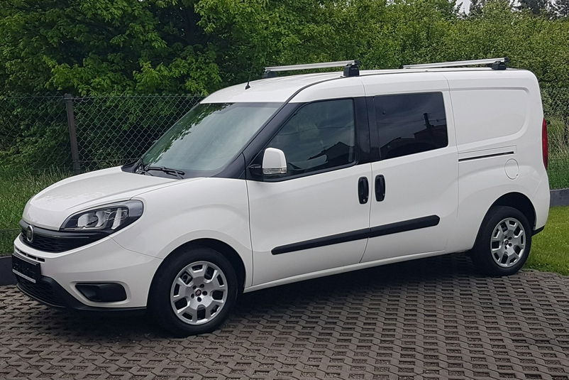 samochód osobowy Fiat zdjęcie 1