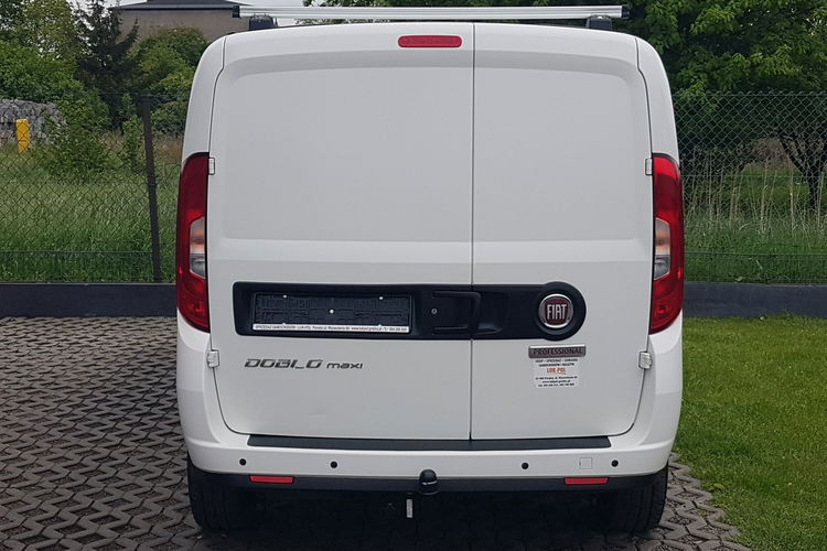 Fiat Doblo MAXI 5 OSÓB DŁUGI KLIMA 6-BIEGÓW KRAJOWY I-WŁAŚCICIEL FAKTURA VAT zdjęcie 16