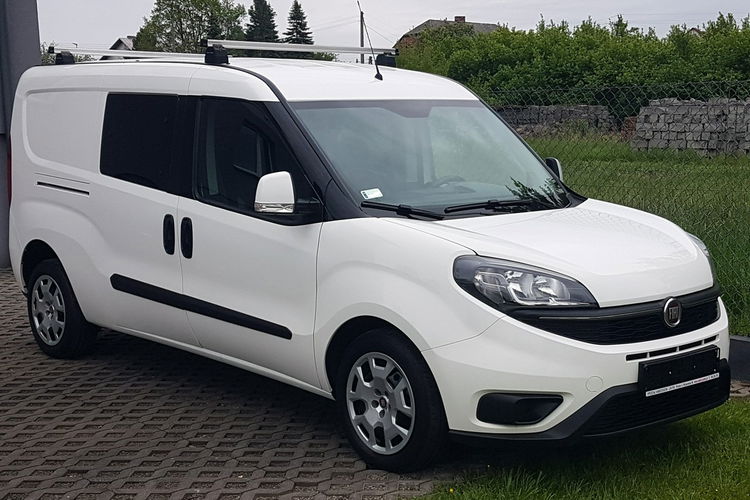 Fiat Doblo MAXI 5 OSÓB DŁUGI KLIMA 6-BIEGÓW KRAJOWY I-WŁAŚCICIEL FAKTURA VAT zdjęcie 2