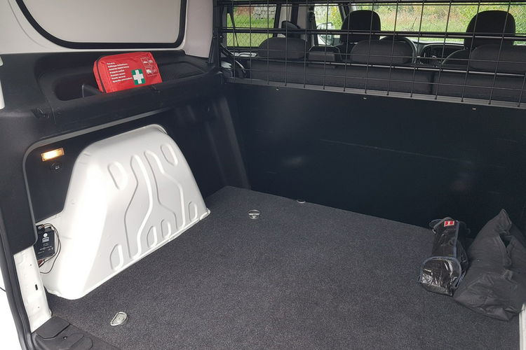 Fiat Doblo MAXI 5 OSÓB DŁUGI KLIMA 6-BIEGÓW KRAJOWY I-WŁAŚCICIEL FAKTURA VAT zdjęcie 20