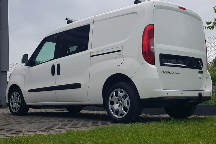 Fiat Doblo MAXI 5 OSÓB DŁUGI KLIMA 6-BIEGÓW KRAJOWY I-WŁAŚCICIEL FAKTURA VAT zdjęcie 28