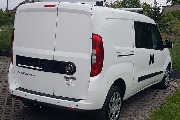 Fiat Doblo MAXI 5 OSÓB DŁUGI KLIMA 6-BIEGÓW KRAJOWY I-WŁAŚCICIEL FAKTURA VAT zdjęcie 4