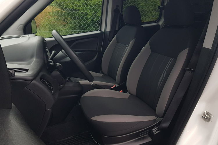 Fiat Doblo MAXI 5 OSÓB DŁUGI KLIMA 6-BIEGÓW KRAJOWY I-WŁAŚCICIEL zdjęcie 7