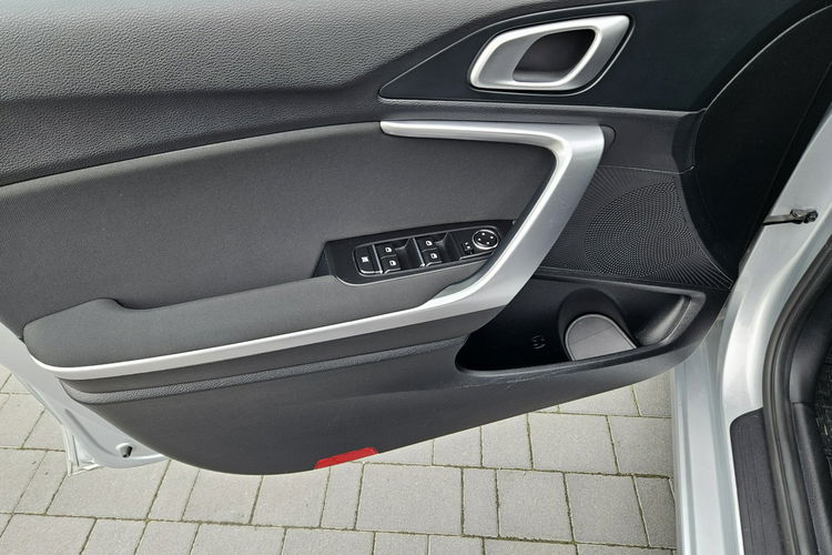 Kia Cee'd I WŁ. Salon PL, Bezwypadkowy, Gwarancja producenta do lutego 2028 roku. zdjęcie 13