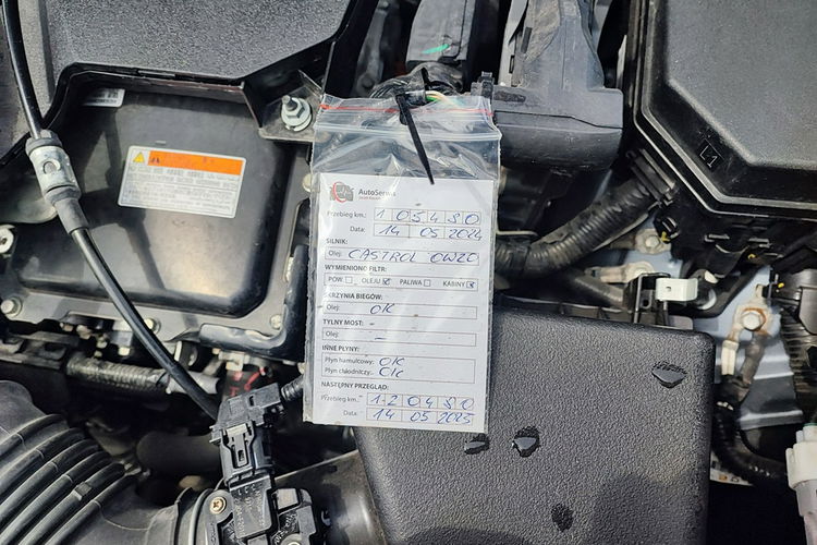 Toyota C-HR 2.0 Hybrid zdjęcie 19