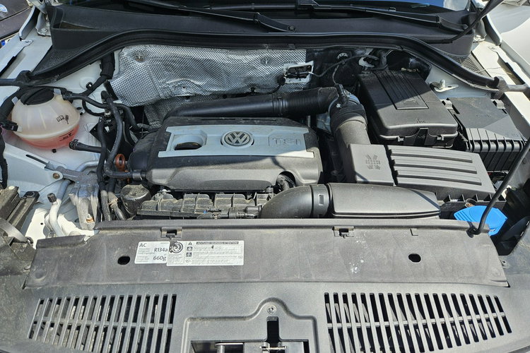 Volkswagen Tiguan Panorama dach / Podgrzewane fotele / Klima / Tempomat zdjęcie 18
