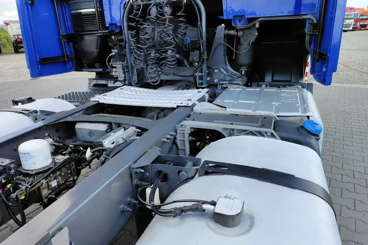 Volvo FH4 460 / EURO 6 / AUTOMAT / STANDARD / IDEALNY STAN / zdjęcie 14