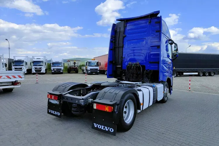 Volvo FH4 460 / EURO 6 / AUTOMAT / STANDARD / IDEALNY STAN / zdjęcie 8