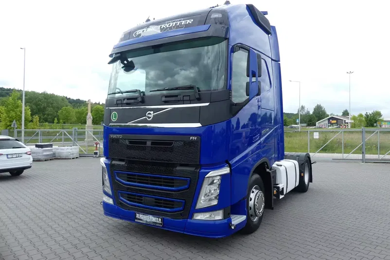 ciągnik siodłowy Volvo zdjęcie 1