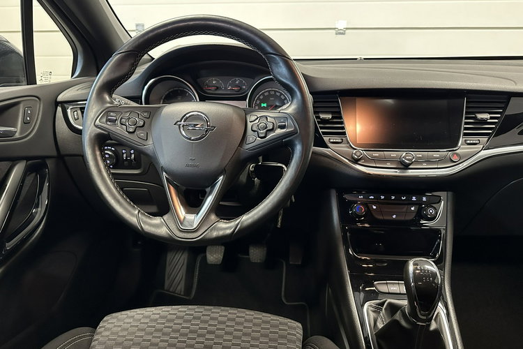 Astra Opel Astra K Kombi 1.4 T Ciemny sufit Duża Navi REJ PL Gwarancja Raty zdjęcie 17