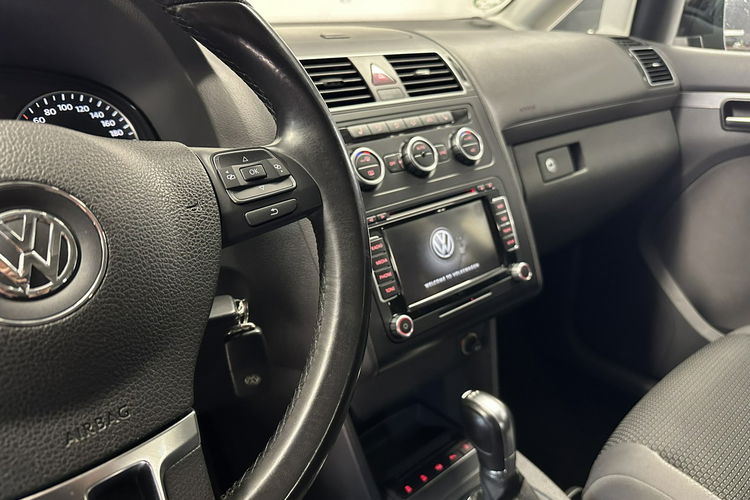 Volkswagen Touran VW Touran 1.6 TDI DSG Navi Kamera Xenon Led Opłaty Gwarancja Raty zdjęcie 5