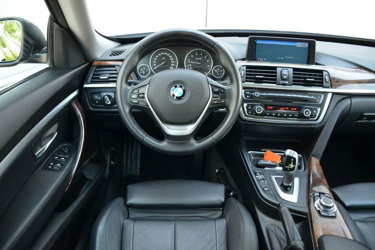 BMW 3GT Opłacona 2.0i 184KM Serwis Bi-xenon Skóra Pamięci el.klapa zdjęcie 32