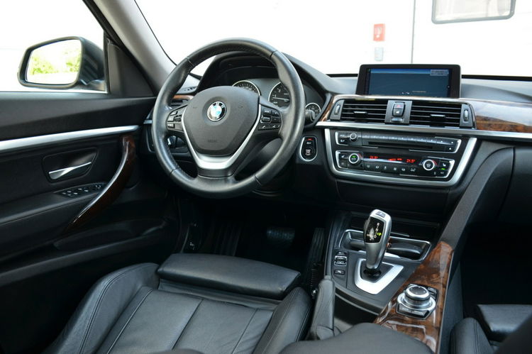 BMW 3GT Opłacona 2.0i 184KM Serwis Bi-xenon Skóra Pamięci el.klapa zdjęcie 34