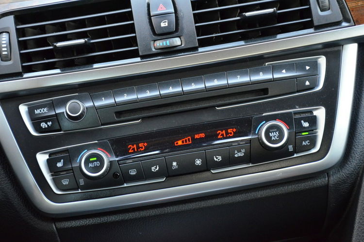 BMW 3GT Opłacona 2.0i 184KM Serwis Bi-xenon Skóra Pamięci el.klapa zdjęcie 37