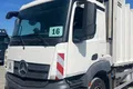 samochód ciężarowy Mercedes zdjęcie 2