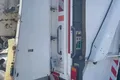 samochód ciężarowy Mercedes zdjęcie 6
