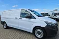 samochód dostawczy Mercedes zdjęcie 3