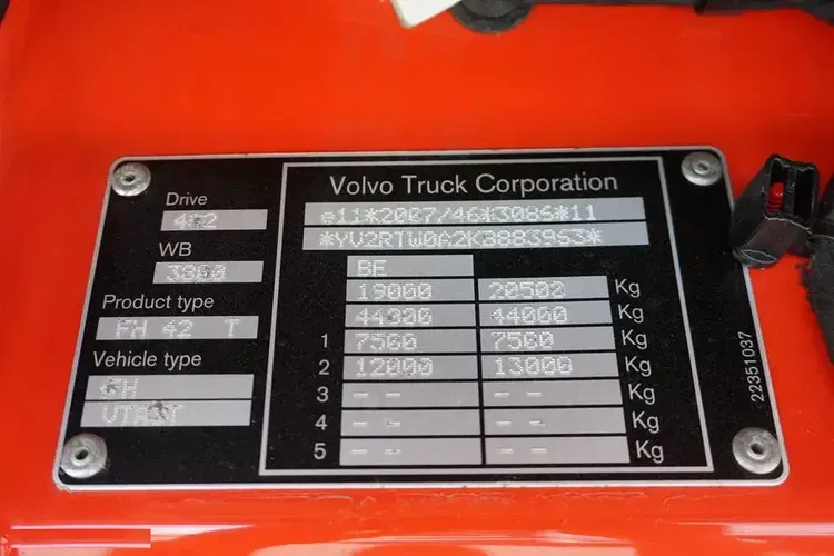 Volvo / FH / 420 / EURO 6 / ACC / PEŁNY ADR / MAŁY PRZEBIEG zdjęcie 11