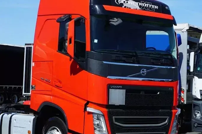 Volvo / FH / 420 / EURO 6 / ACC / PEŁNY ADR / MAŁY PRZEBIEG zdjęcie 26