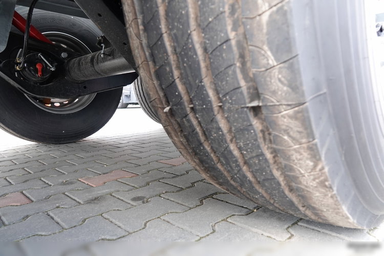 ZASŁAW Zasław WYWROTKA 26 m3 / FABRYCZNIE NOWA / STALOWA / RYNNA WANNA HP / OŚ  PODNOSZONA / SAF / 2025 ROK zdjęcie 16