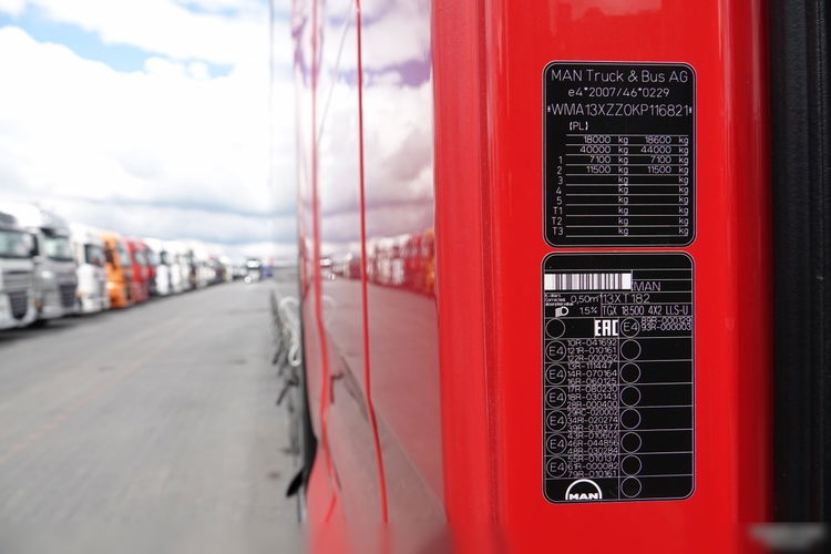 MAN TGX 18. 500 / XLX / LOW DECK / RETARDER / ZESTAW / WIELTON FIRANKA MEGA / OŚ PODNOSZONA / SAF / PO KONTRAKCIE SERWISOWYM zdjęcie 44