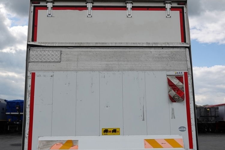 Scania P 280 / 4x2 / CHŁODNIA -6.2 M / AGREGAT FRIGO BLOCK / THERMO KING / WINDA ZAŁADOWCZA / PO KONTRAKCIE SERWISOWYM zdjęcie 11