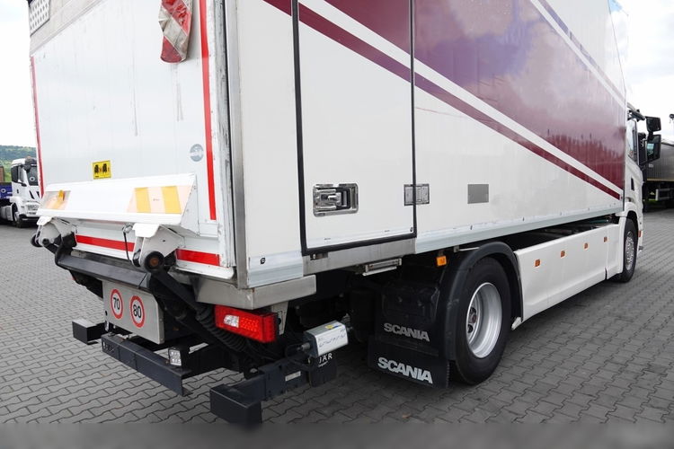 Scania P 280 / 4x2 / CHŁODNIA -6.2 M / AGREGAT FRIGO BLOCK / THERMO KING / WINDA ZAŁADOWCZA / PO KONTRAKCIE SERWISOWYM zdjęcie 12