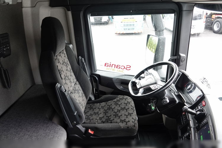 Scania P 280 / 4x2 / CHŁODNIA -6.2 M / AGREGAT FRIGO BLOCK / THERMO KING / WINDA ZAŁADOWCZA / PO KONTRAKCIE SERWISOWYM zdjęcie 38