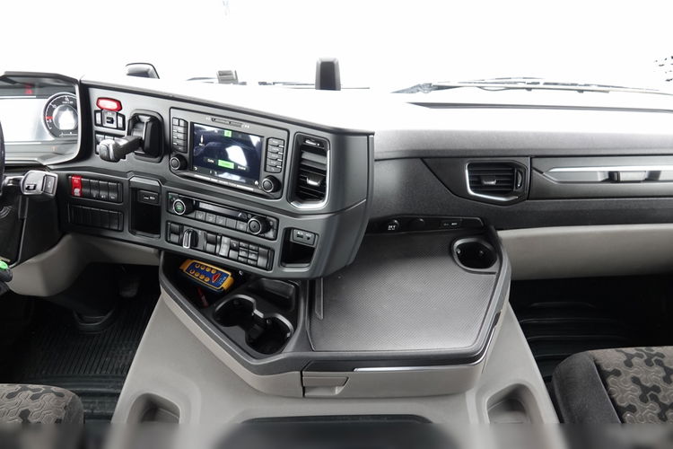 Scania P 280 / 4x2 / CHŁODNIA -6.2 M / AGREGAT FRIGO BLOCK / THERMO KING / WINDA ZAŁADOWCZA / PO KONTRAKCIE SERWISOWYM zdjęcie 42