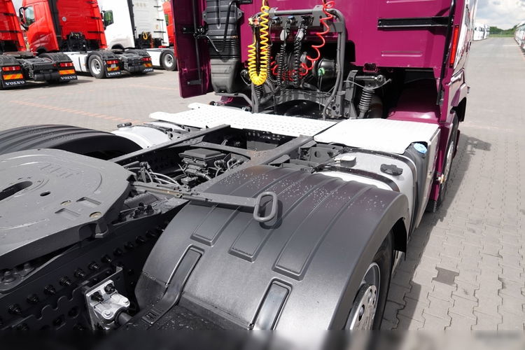 Volvo FH 540 / PUSHER / 3 Osiowy ciągnik siodłowy  / RETARDER / KLIMA POSTOJOWA /  OŚ PODNOSZONA SKRĘTNA / SKÓRY / SPROWADZONY zdjęcie 17