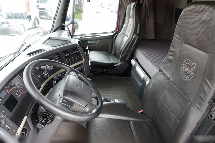 Volvo FH 540 / PUSHER / 3 Osiowy ciągnik siodłowy  / RETARDER / KLIMA POSTOJOWA /  OŚ PODNOSZONA SKRĘTNA / SKÓRY / SPROWADZONY zdjęcie 26