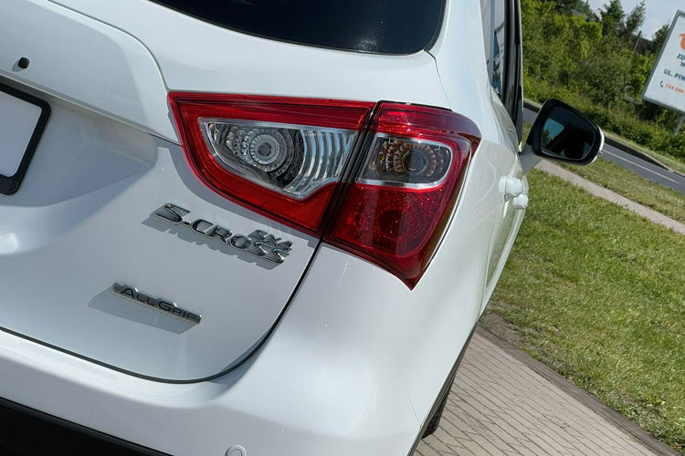 Suzuki SX4 S-Cross Lakier Perła Radar 4x4 zdjęcie 9
